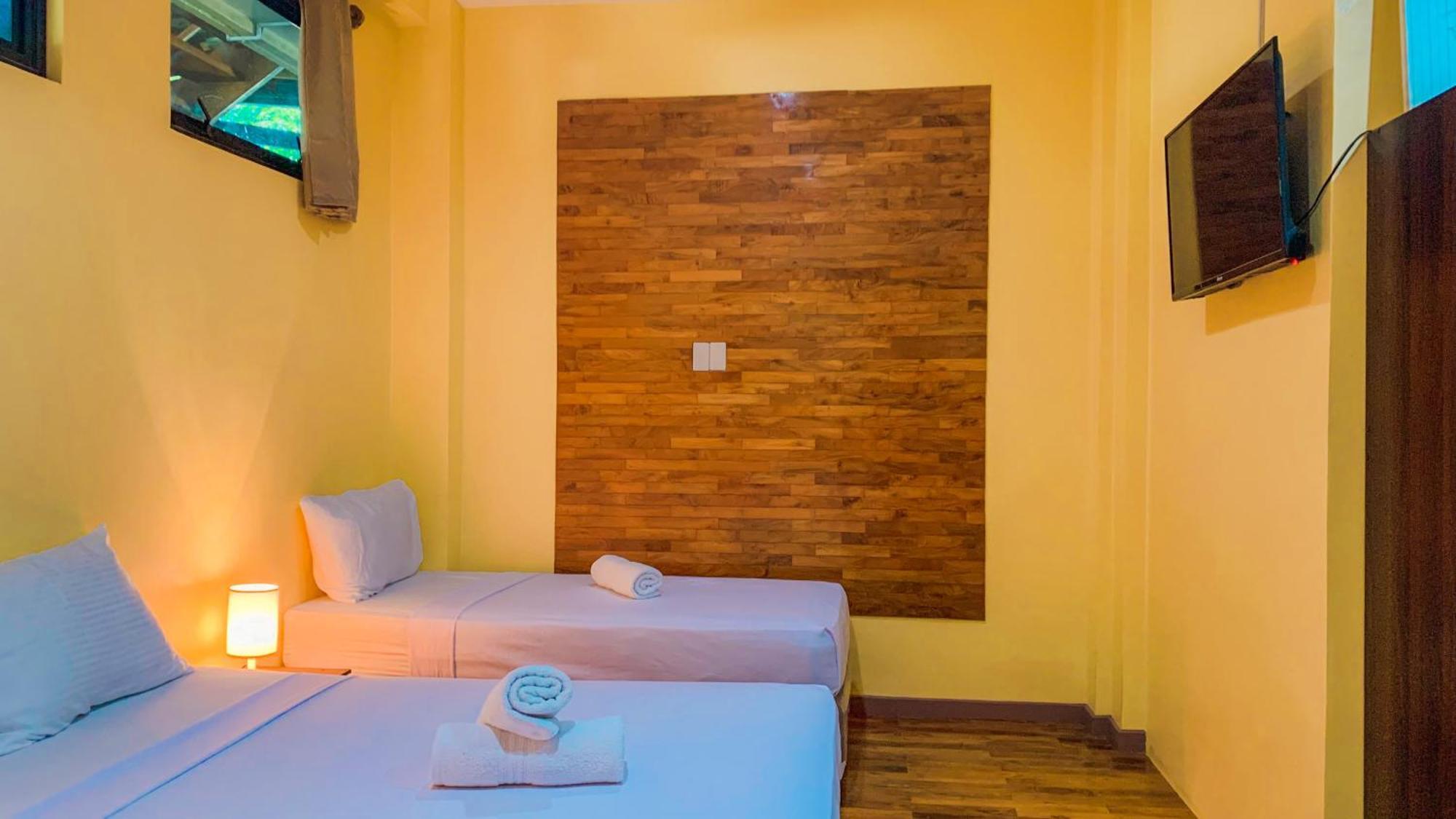 Hotel Mabini Mambajao